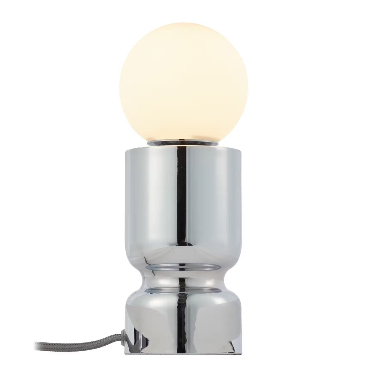 CHROME Bordlampe – Moderne Glas- & Krom-design Bordlampe