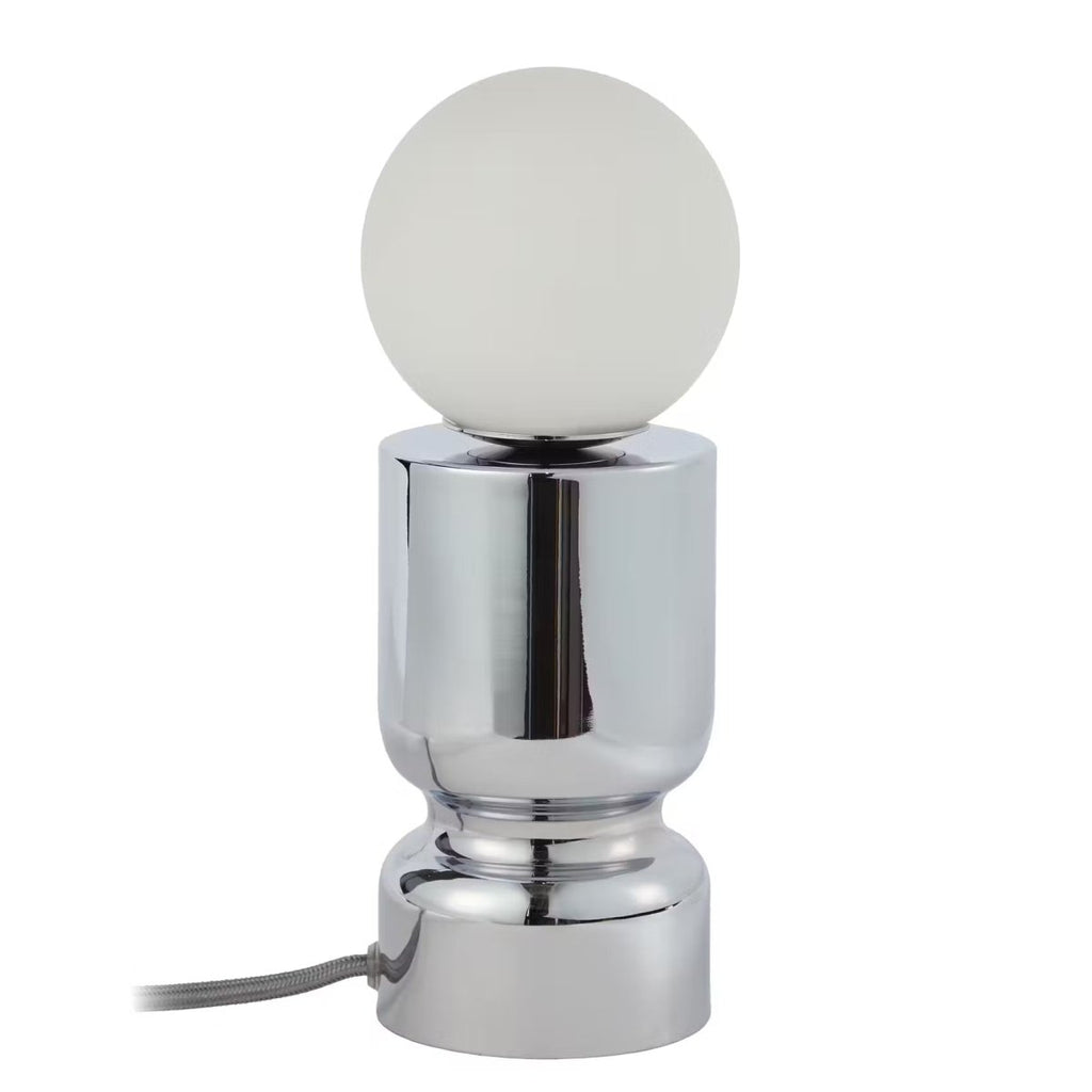 CHROME Bordlampe – Moderne Glas- & Krom-design Bordlampe