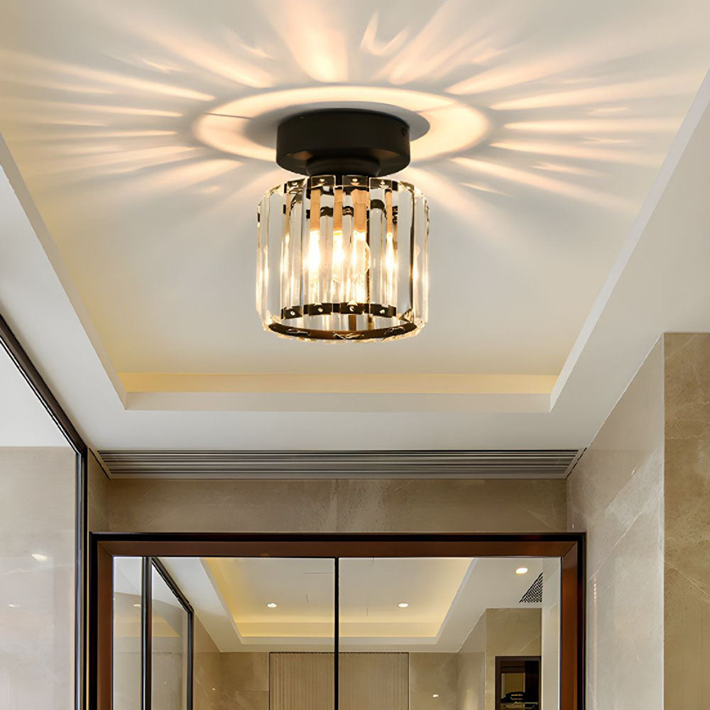 Krystalglas Loftlampe – Messingbeslag & Kompakt Design