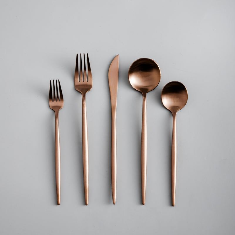 Moderne Spisestuebord Bestik Sæt Med Slankt Minimalistisk Design