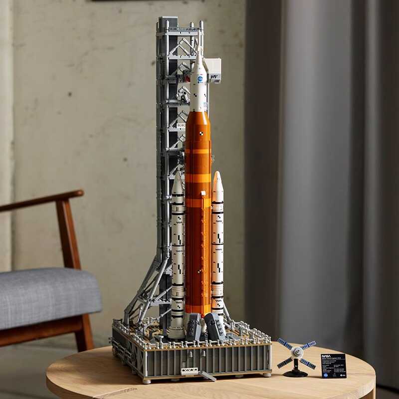 NovaCraft Artemis Rumfartsystem Modelkit: Byg, Udforsk, Vis