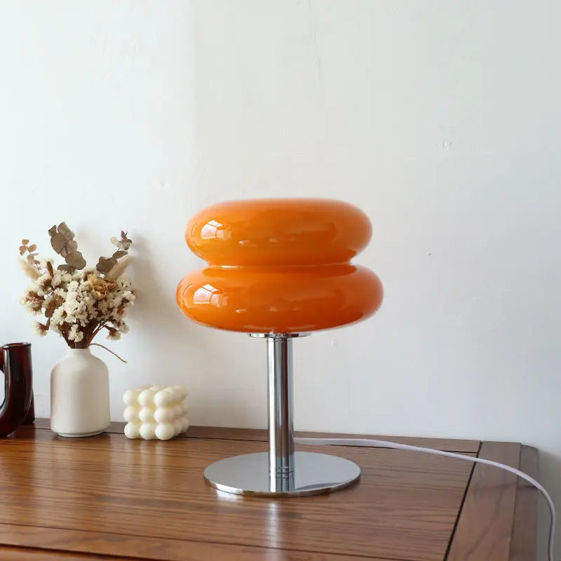 Ikonisk Design Bordlampe i Bauhaus Stil – Stemningsfuld, Tidøs og Elegant