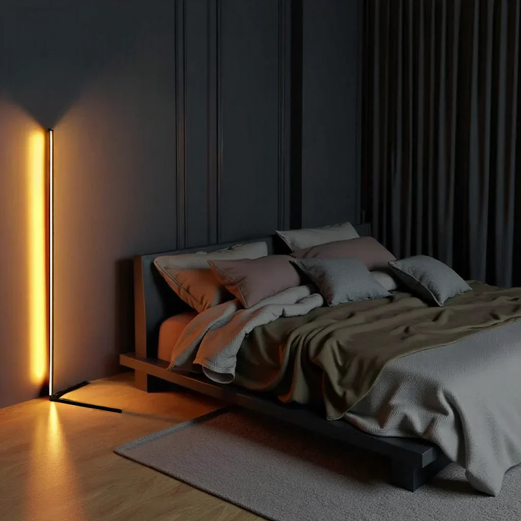 Minimalistisk LED Gulvlampe med Dæmpbare Lystilstande og Moderne Lineært Design
