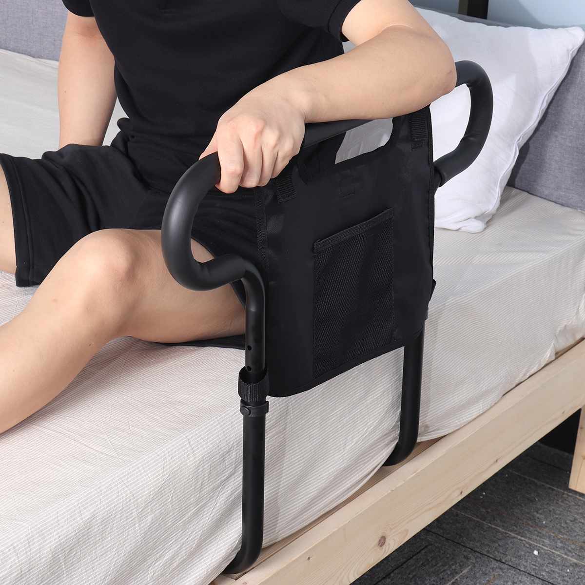 CareMate Universel Sengestøtte Med Opbevaringslomme Til Ældre