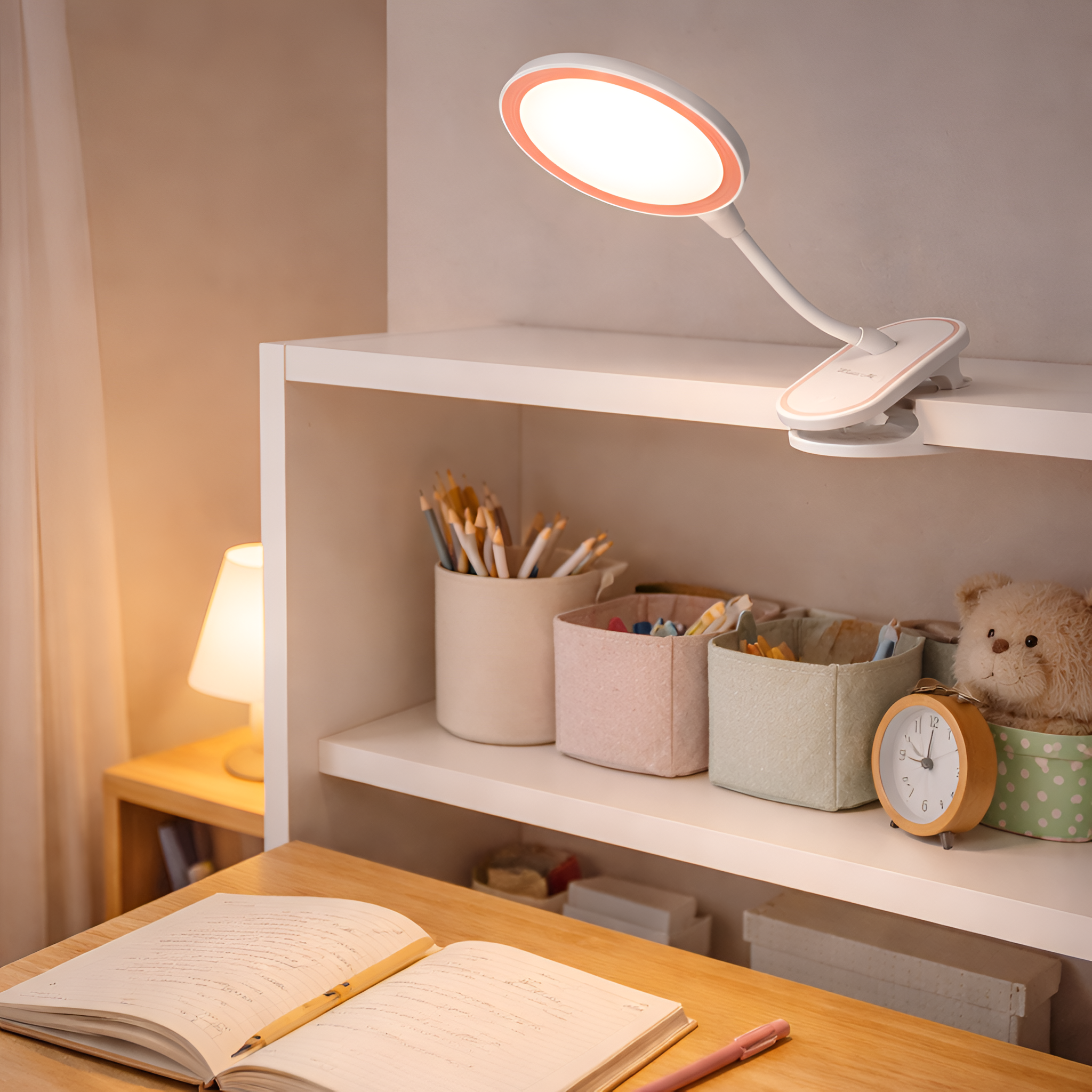 Zephiel - USB Genopladelig Bordlampe med Klemme og Touch Dæmpning