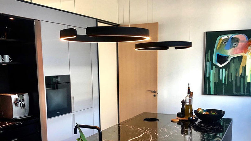 Lumera Dual-Ring LED Pendelampe — Slank Flydende Silhuet | Orntli