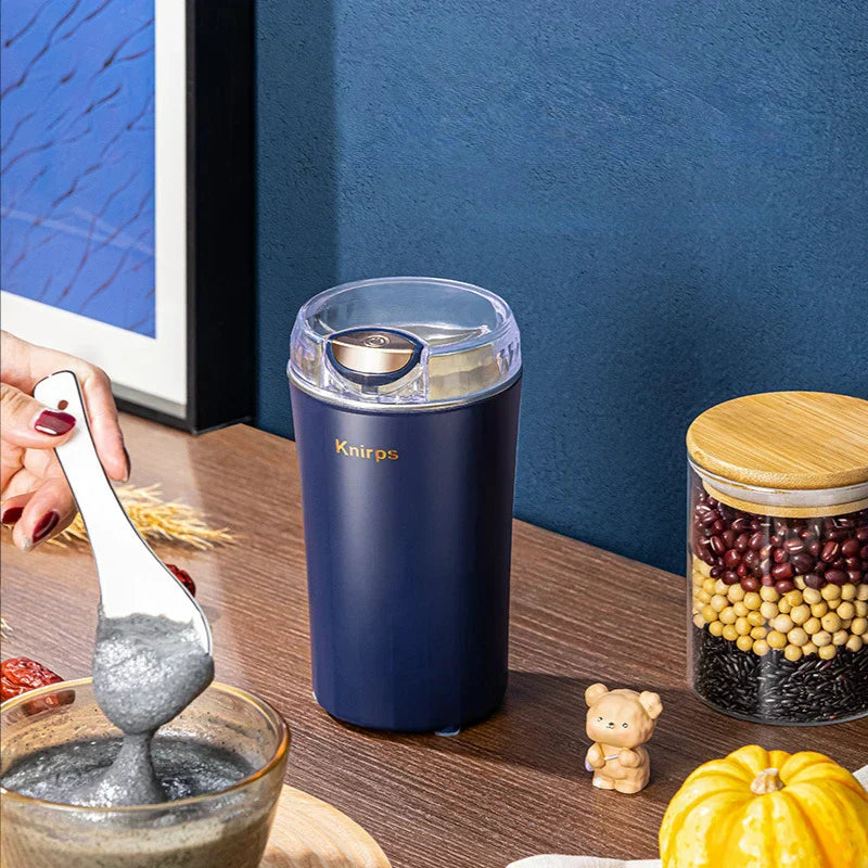 EasyGrind™ - Bærbar Elektrisk Kaffemølle (50% RABAT)
