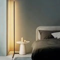 Minimalistisk LED Gulvlampe med Dæmpbare Lystilstande og Moderne Lineært Design