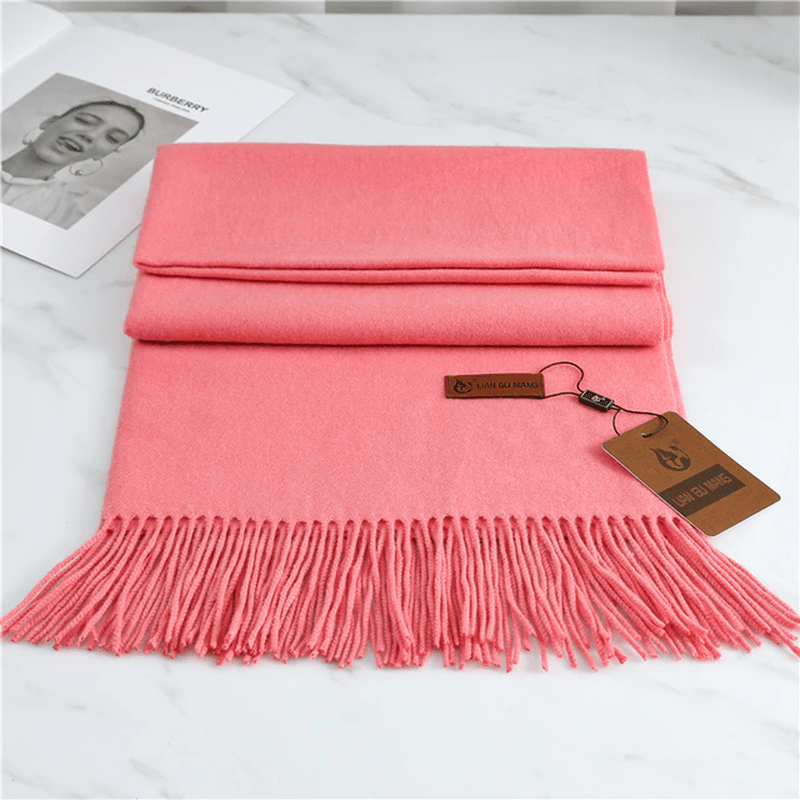 Cashmere tørklæde med frynser for varme og elegance