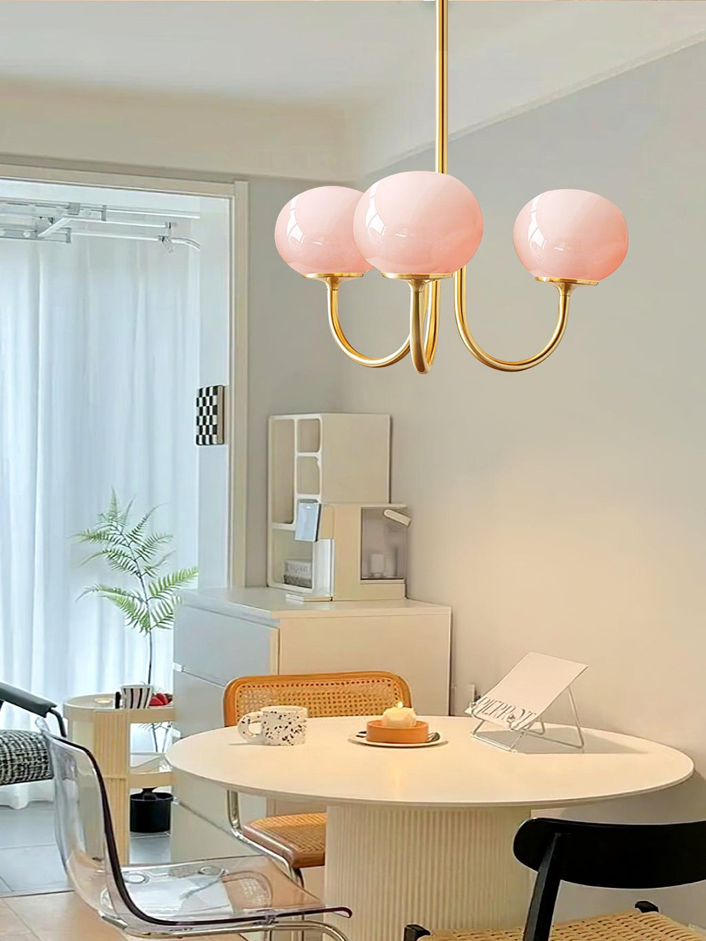 Alora Marshmallow Glam Chandelier Med Lys Rosa Glas