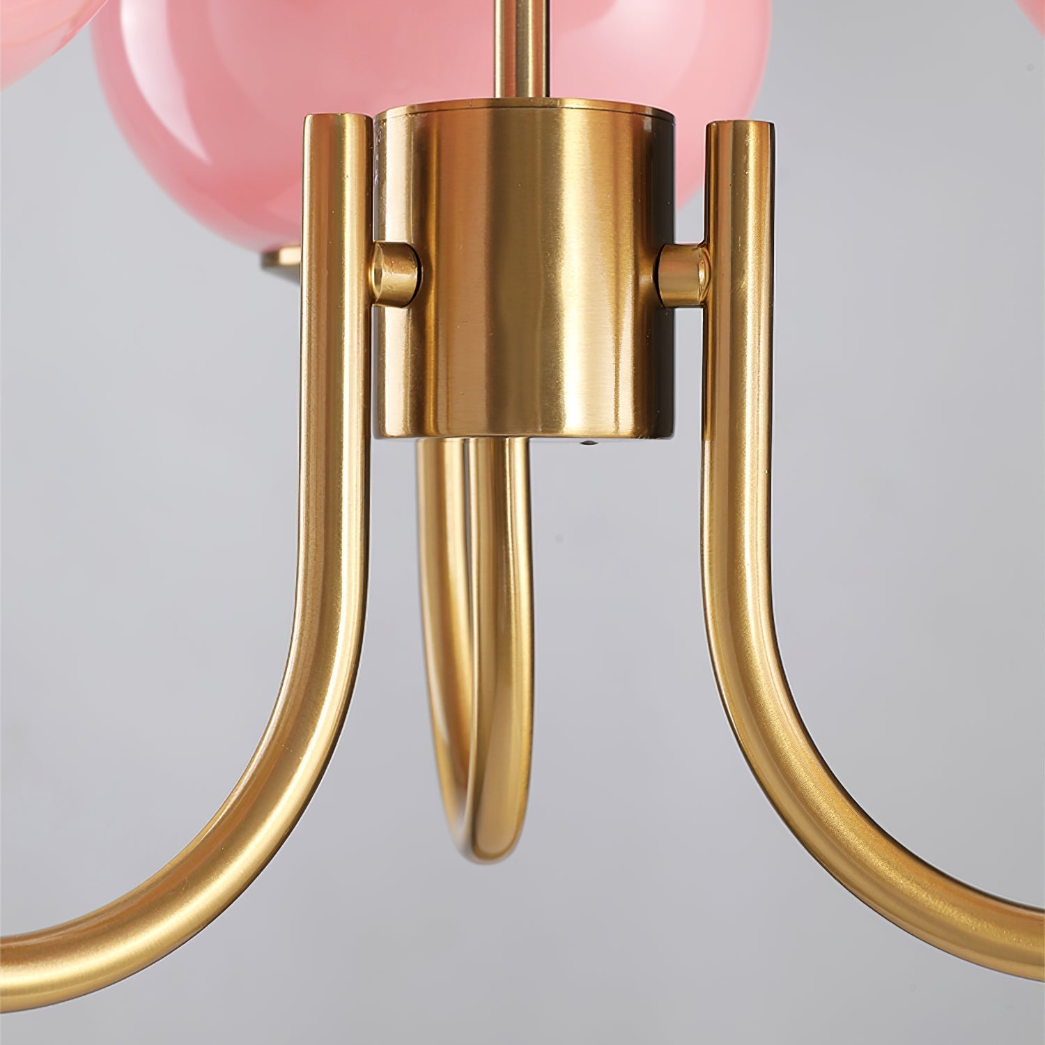 Alora Marshmallow Glam Chandelier Med Lys Rosa Glas