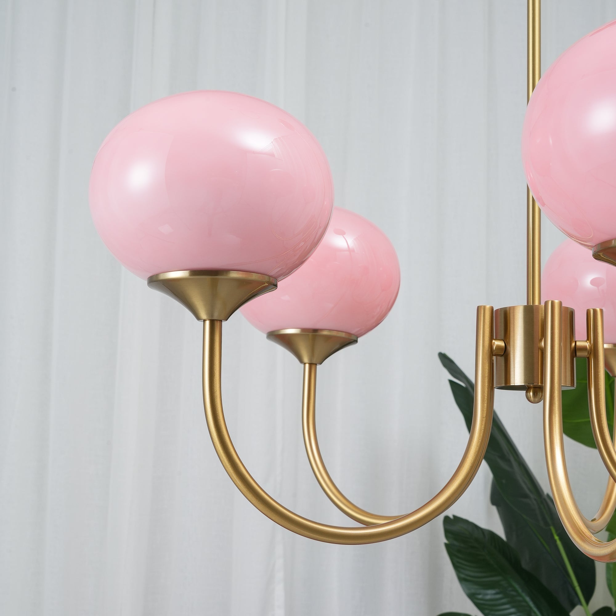 Alora Marshmallow Glam Chandelier Med Lys Rosa Glas