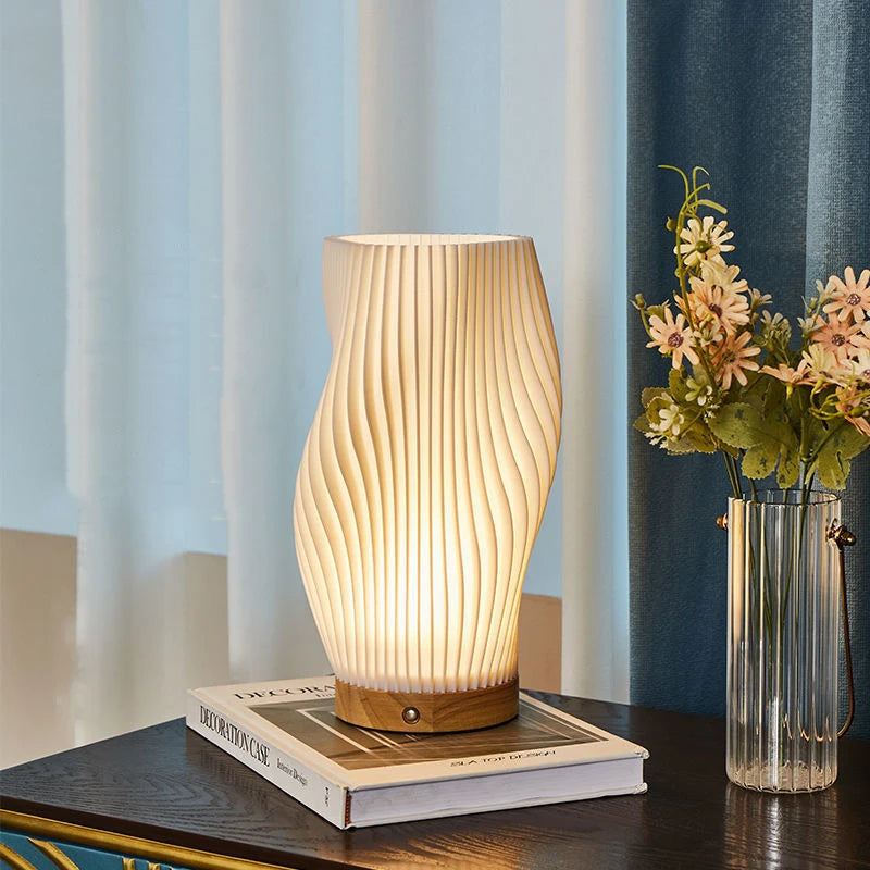 Serene Wave Dæmpbar Lampe – Skab den Perfekte Atmosfære i Dit Interiør