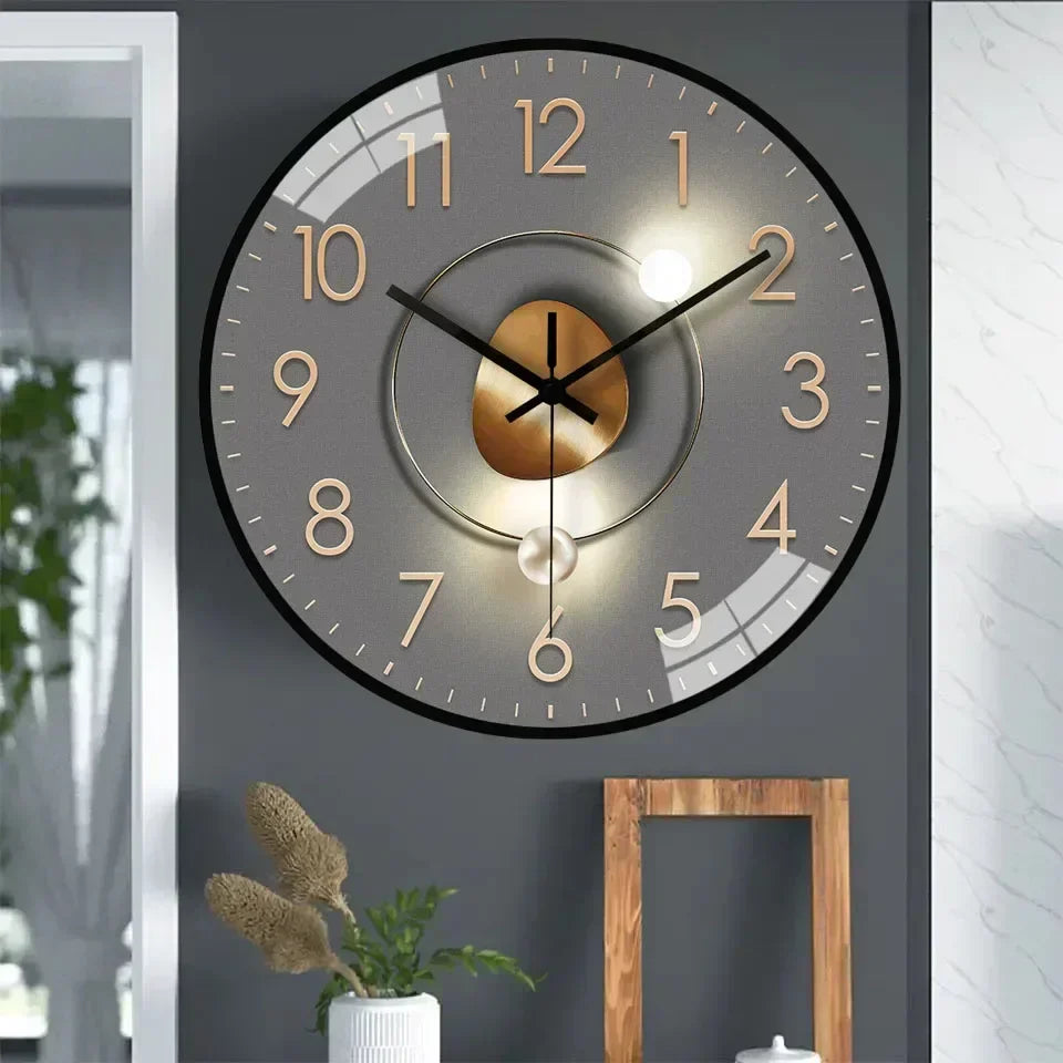 Vægure Silenttime - Klassisk og elegant design