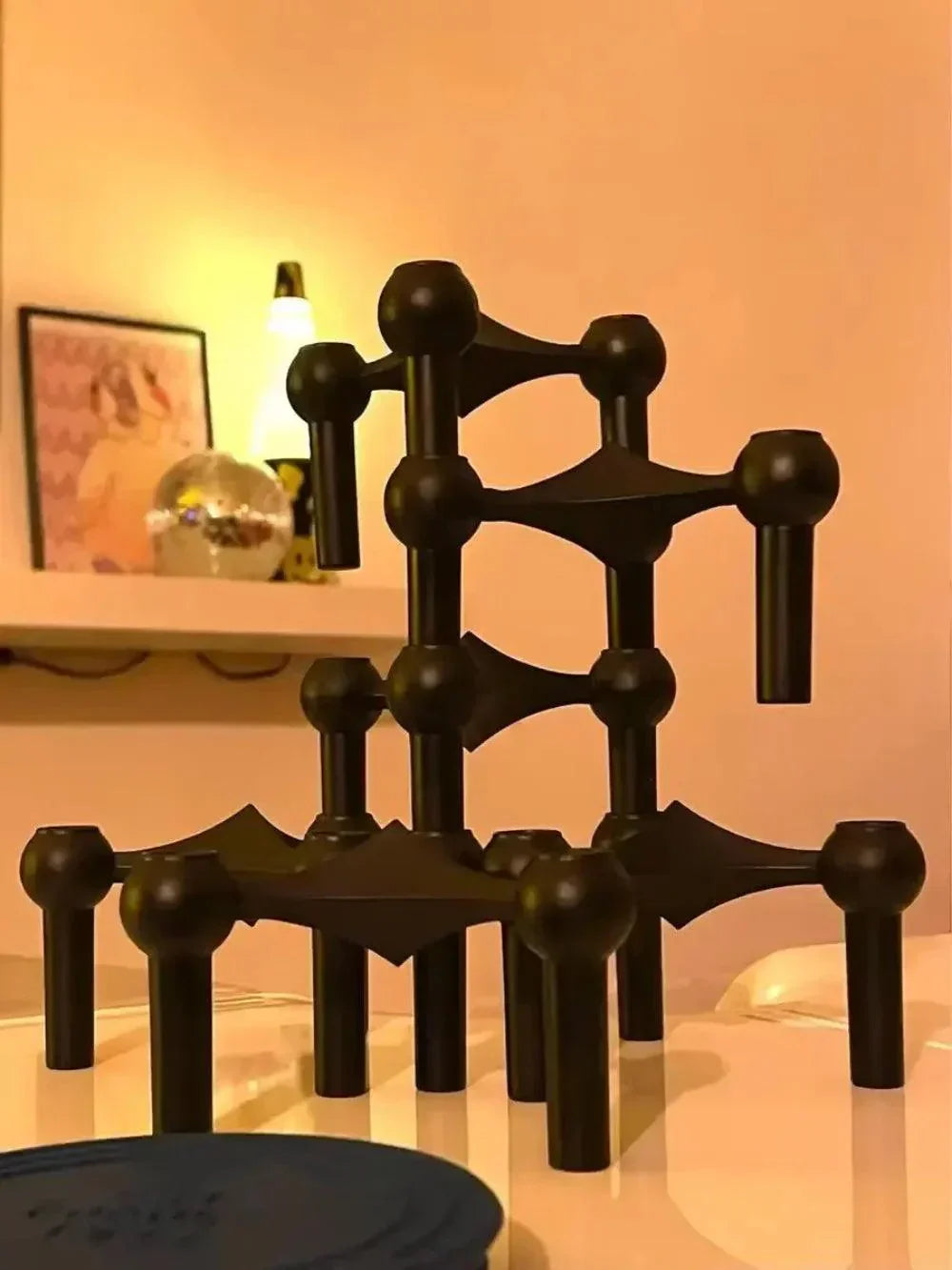 Metall Lysestage – Modulært Molekyl Design, Bord & Dekor