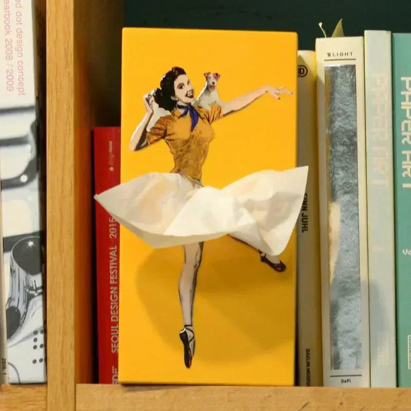 Kevara Mindeske Tissueskasse med Vintage Pin-Up Kjole Designs i Træfinish