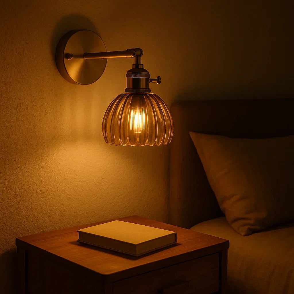 Retro Væglampe med Tulipan Glas Skærm | Vintage Stil