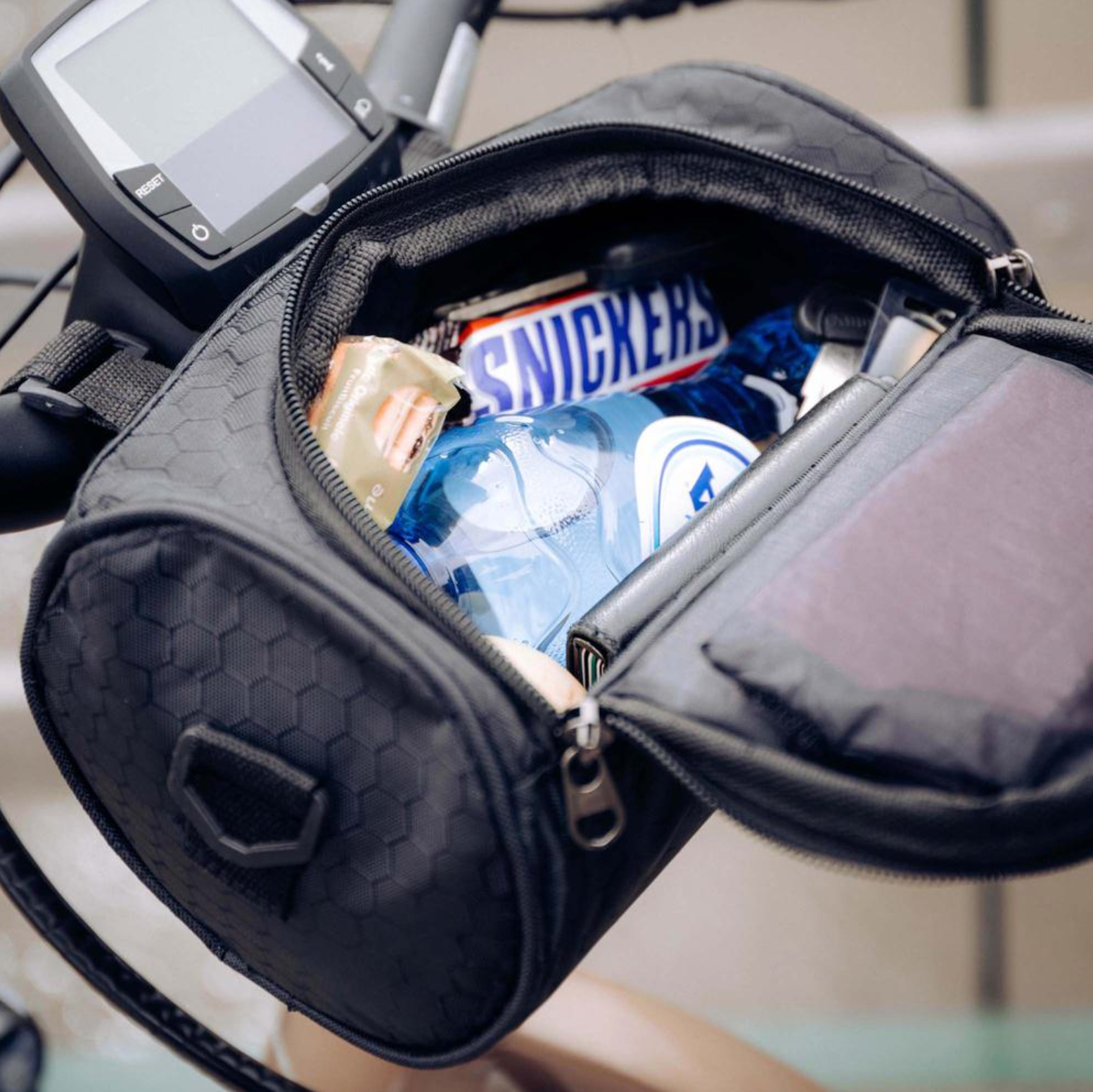 Praktisk Cykelstyrtaske med Smartphone Holder og Vandafvisende Materiale
