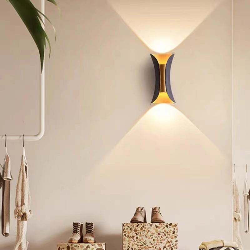 Arcora Curve Udendørs Væglampe Med LED IP65 Hardwired
