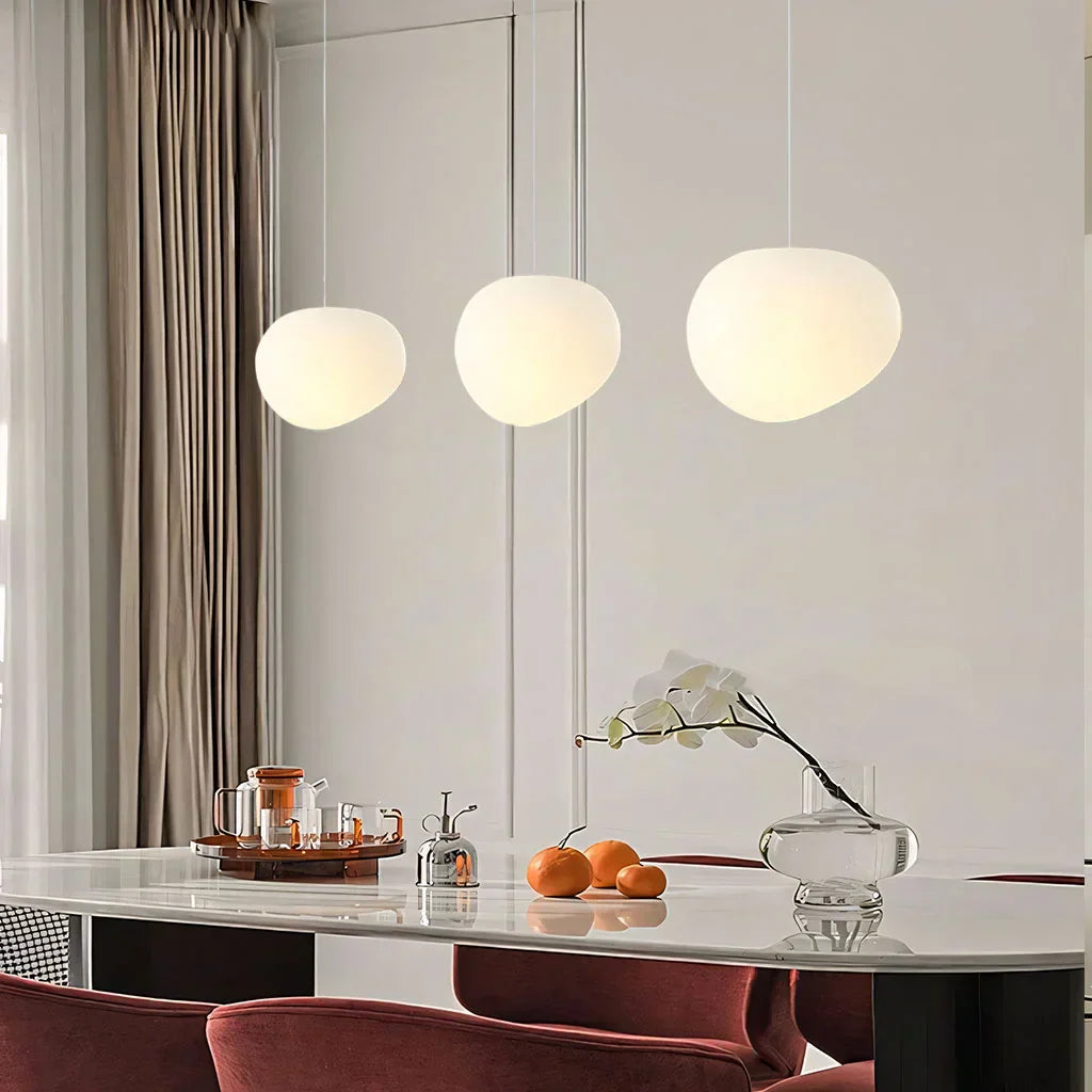 Elegant Hvid Pebble Pendel lampe med Minimalistisk Design