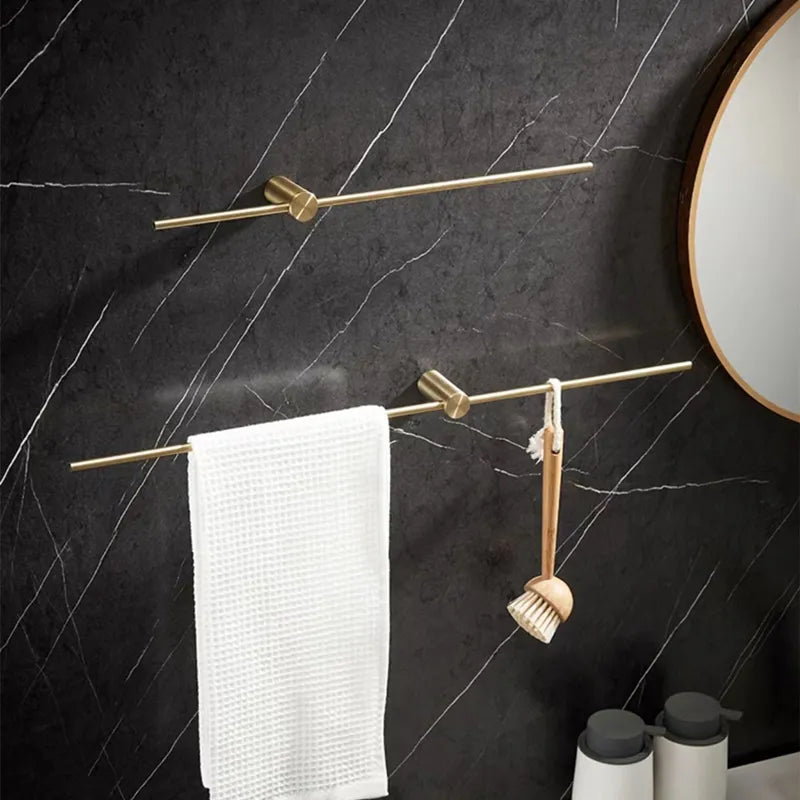 NovaLuxe Moderne Badeværelseshåndklædeholder med Elegant Finish