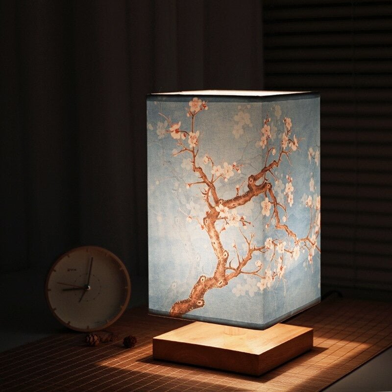 Skandinavisk Bordlampe med Japansk Print og Stofskærm til Indendørsbrug