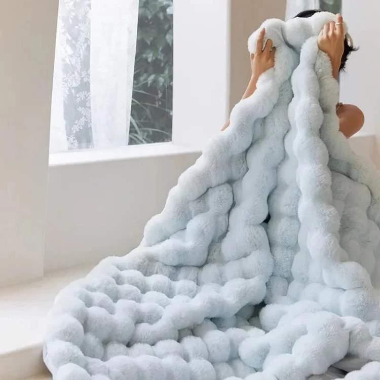 PlushHaven Faux Fur Vægtet Tæppe