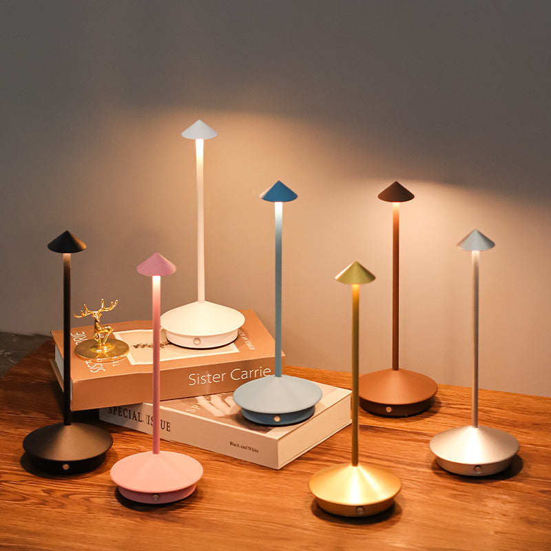 Bordlampe med batteri | Trådløs bordlampe | Dimmbar lampe med touch | Lunelle