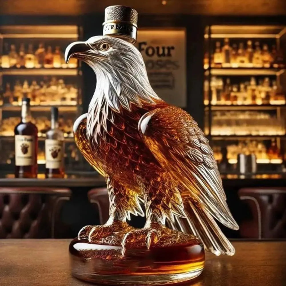 Ørn-formet Whisky Karaffel – Et Stilfuldt og Eksklusivt Midtpunkt